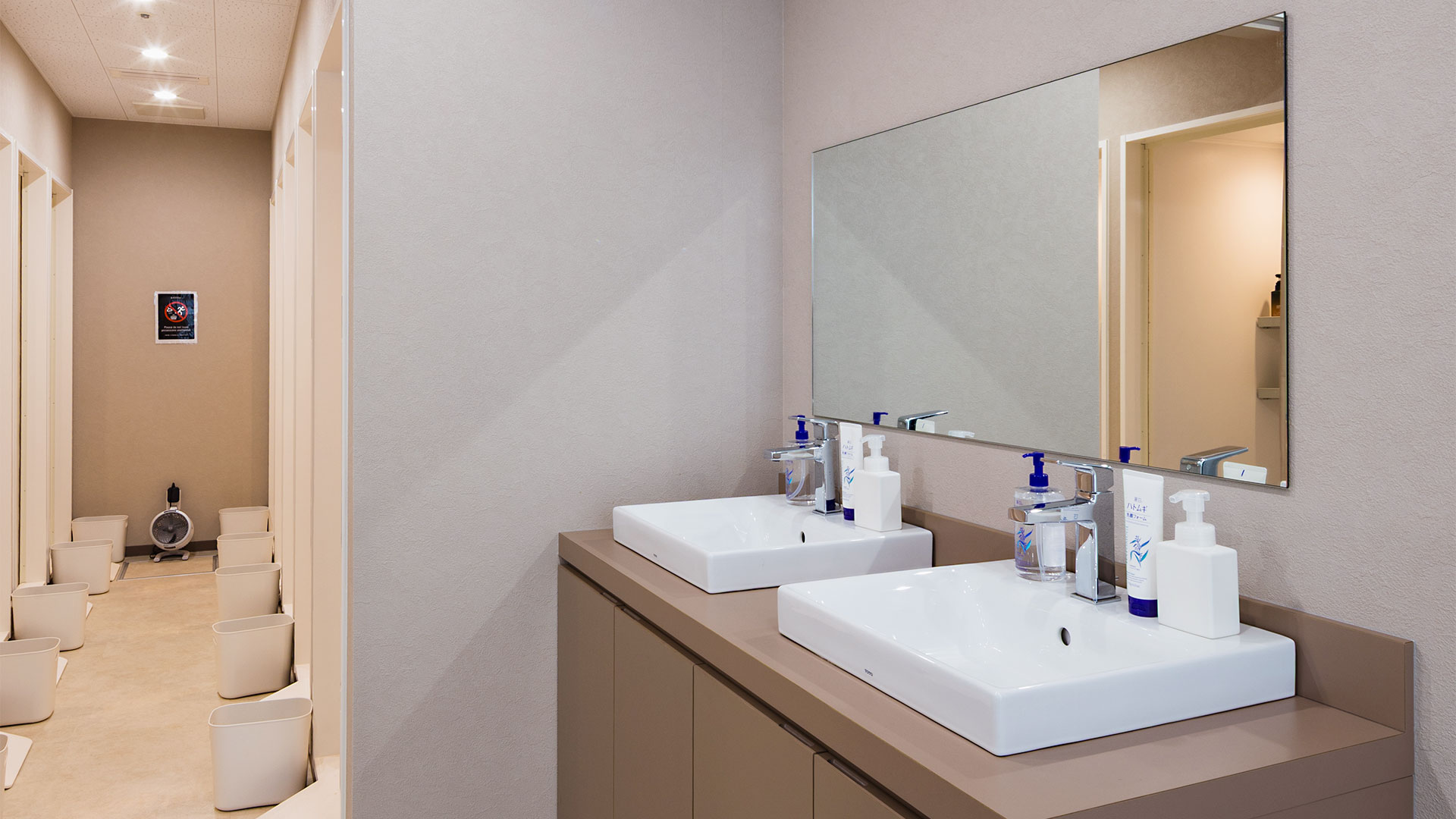 非日常のレッスン体験を演出するフィットネススタジオ6