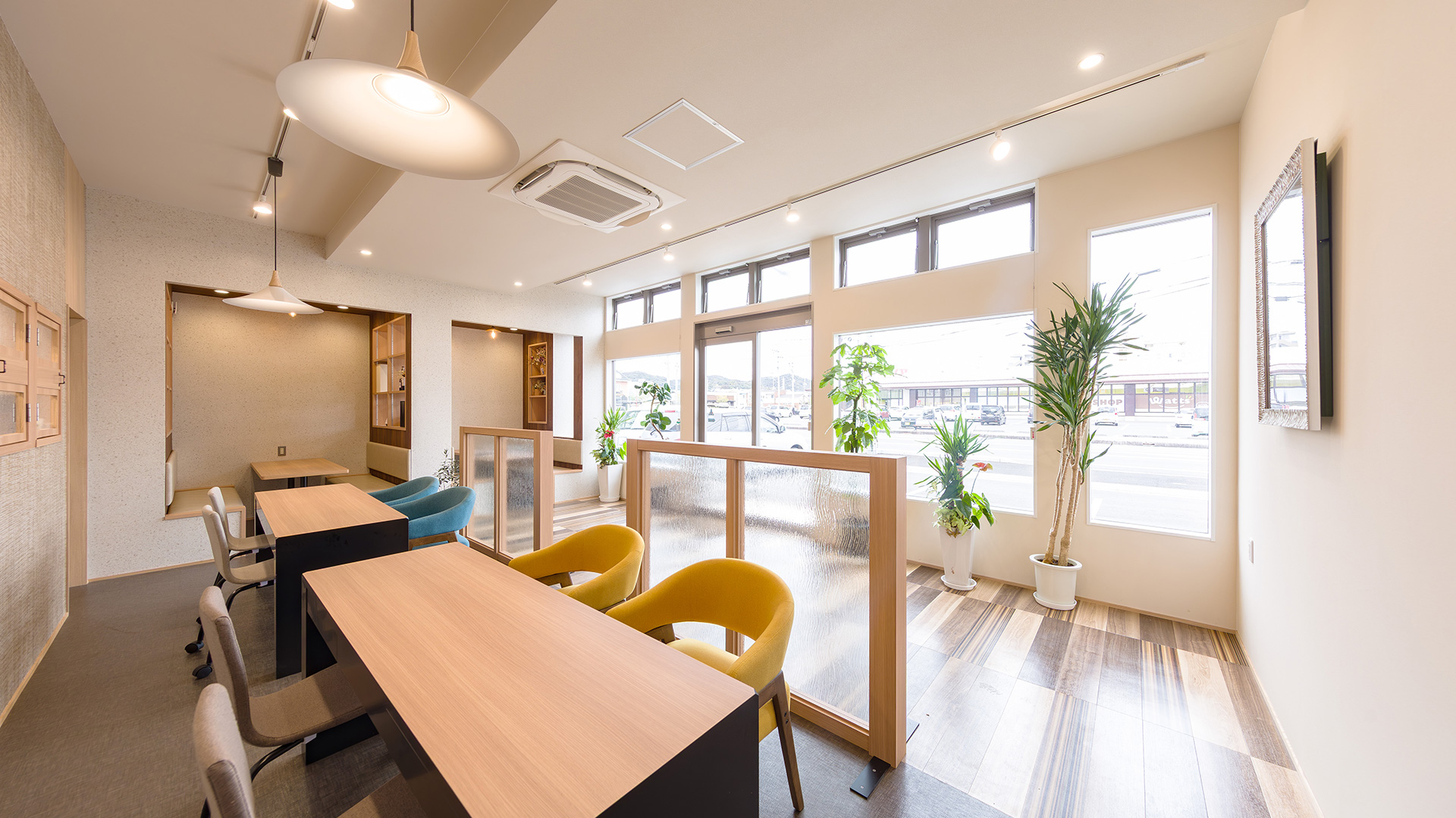 落ち着きと解放感を両立させた空間4