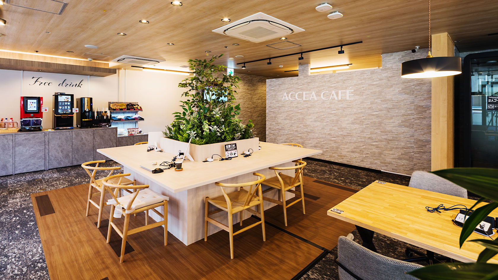 五反田店内造作テーブル