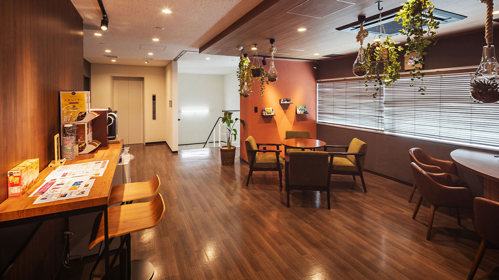 休憩スペース事例：日鋪建設株式会社