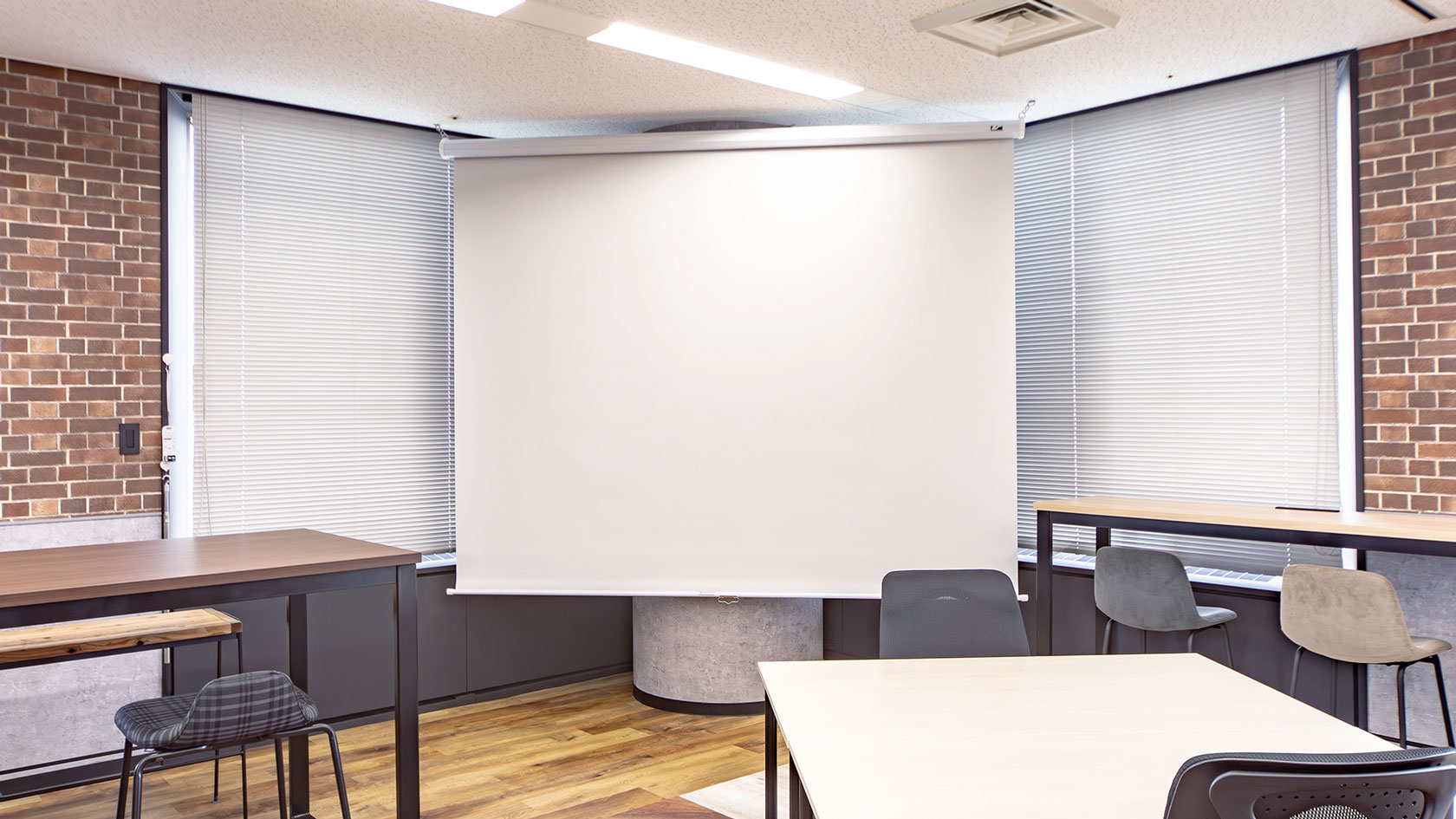 スクリーン展開時