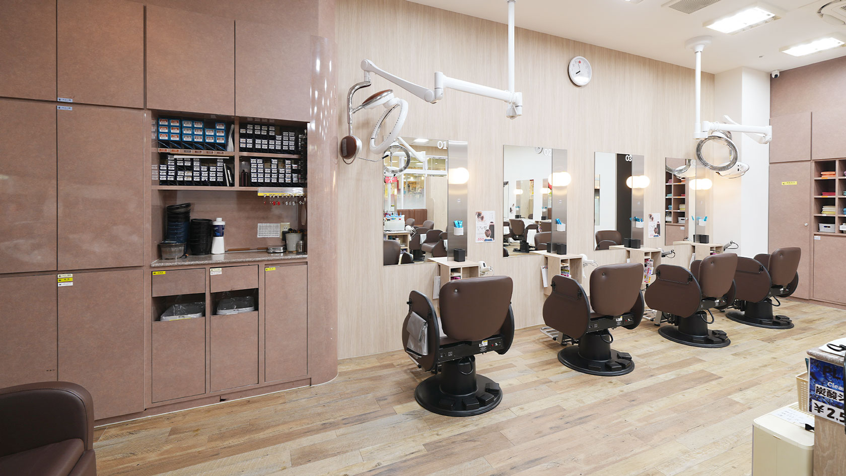 石材調の風合いの棚