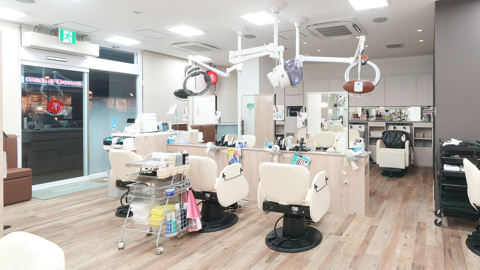 美容室入口側